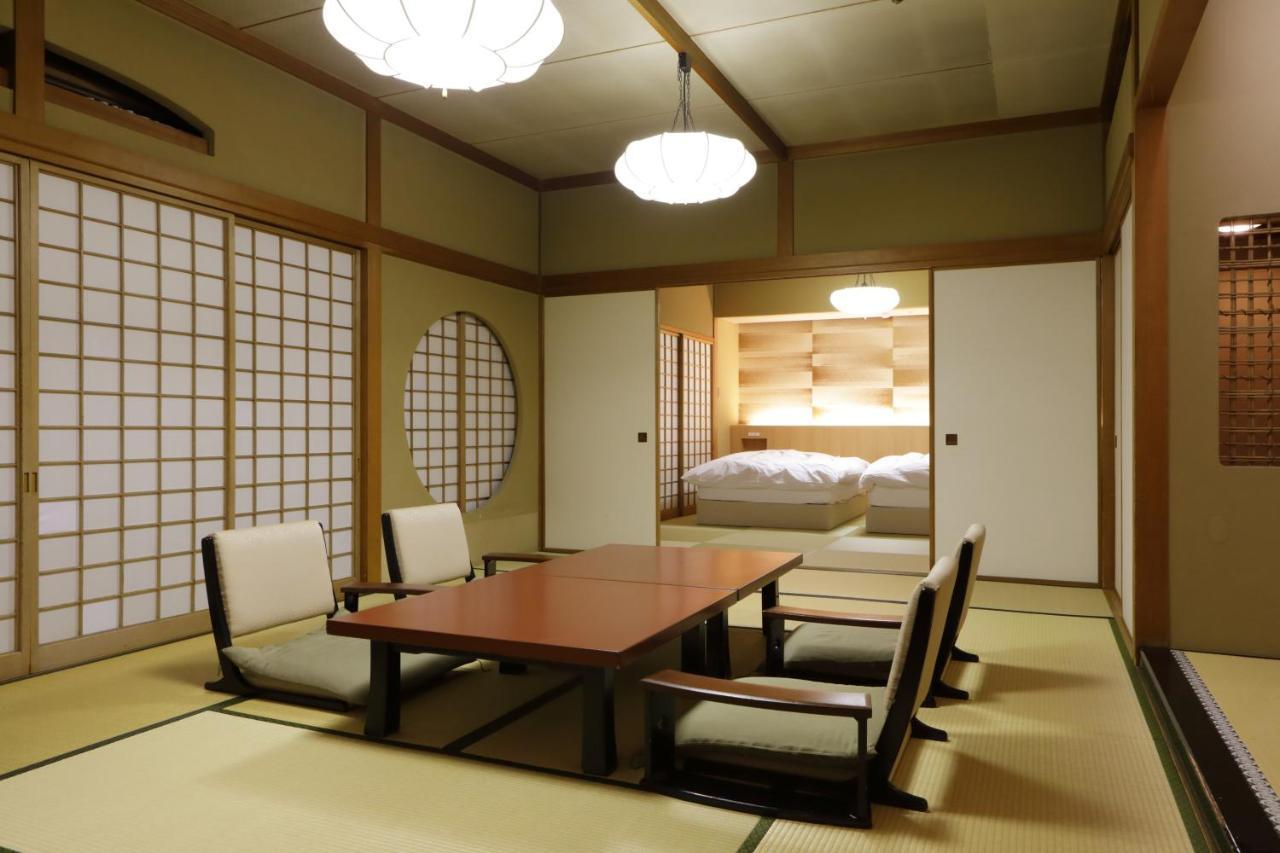 ホテル 山翠楼 湯河原町 エクステリア 写真