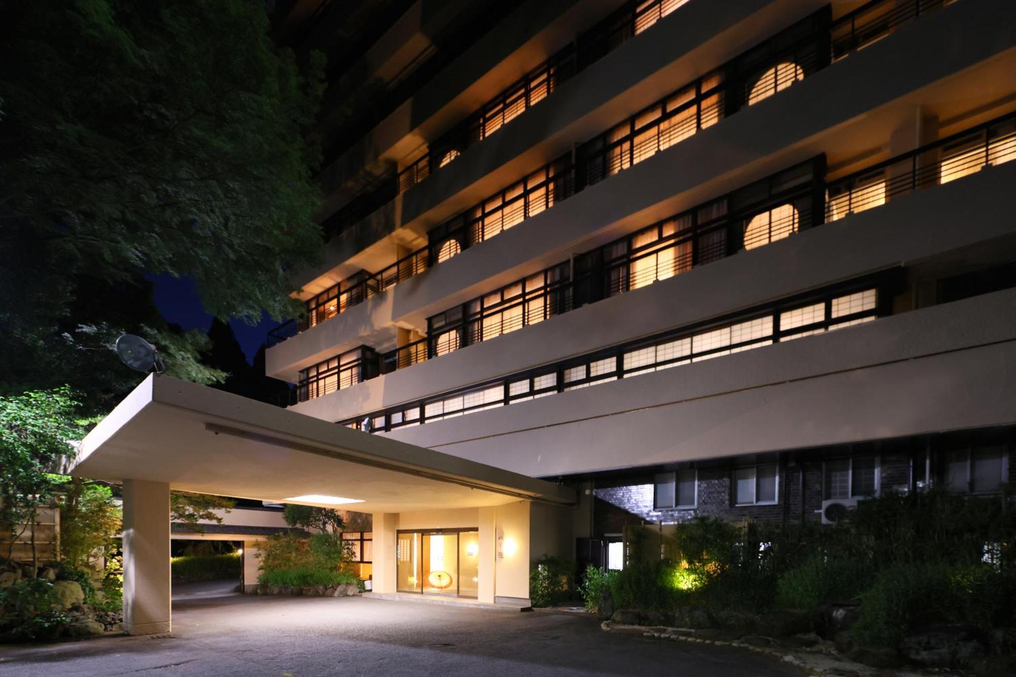 ホテル 山翠楼 湯河原町 エクステリア 写真