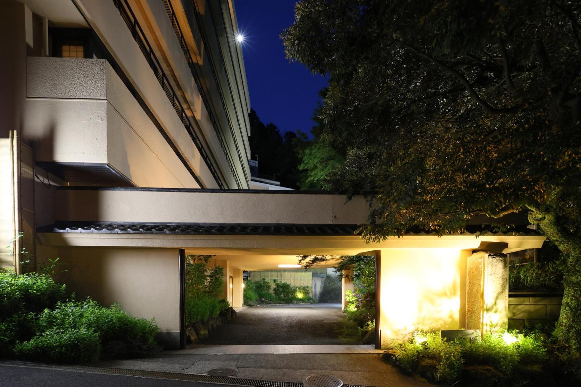ホテル 山翠楼 湯河原町 エクステリア 写真