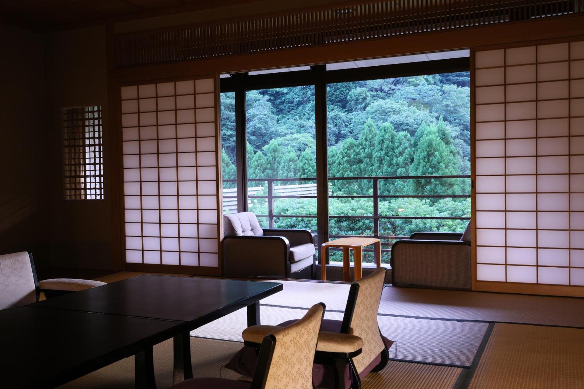 ホテル 山翠楼 湯河原町 エクステリア 写真