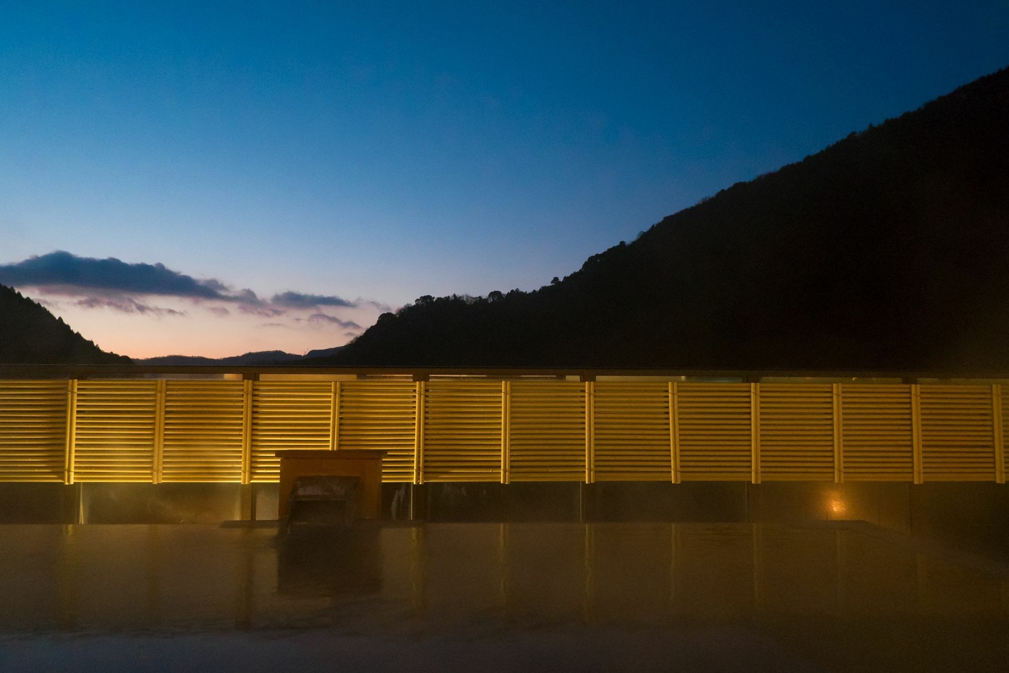 ホテル 山翠楼 湯河原町 エクステリア 写真